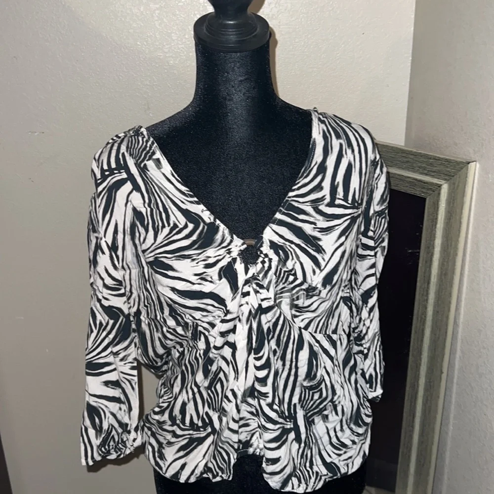 Zebra 🦓 top 💕 - Picture 5 of 6